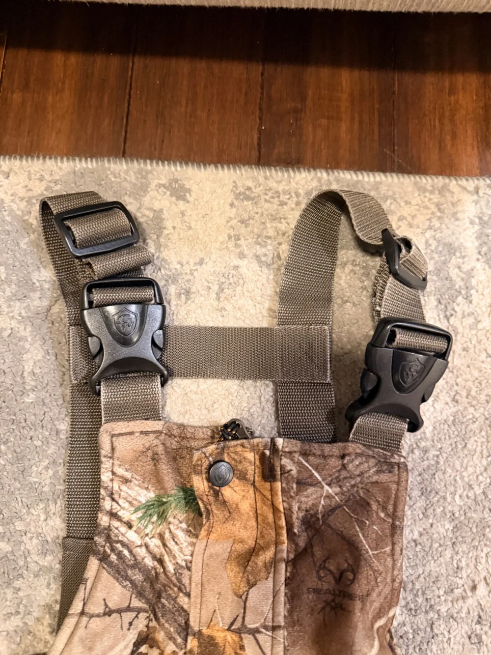 Realtree camo bib